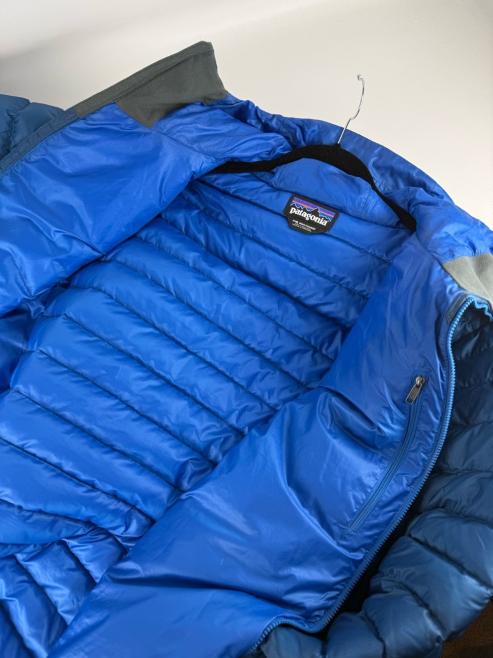 Patagonia Men's Down Sweater Hoody XXL - Blue - Picture 6 of 9